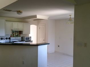 604 S Railroad Ave, Pflugerville, TX 78660