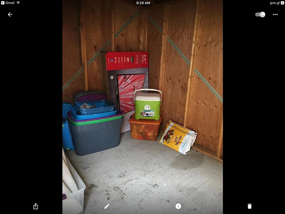Shed