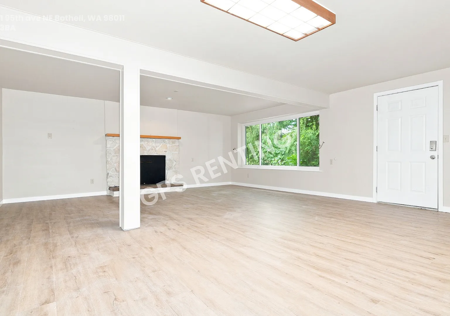 Beautiful 5 Beds, 3 Baths, home! — Photo 4