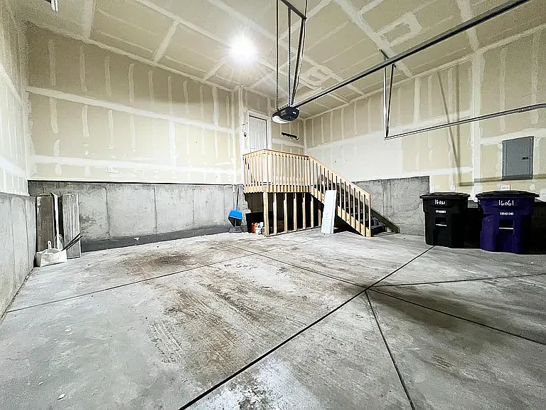 16061 E Bolling Dr — Photo 13