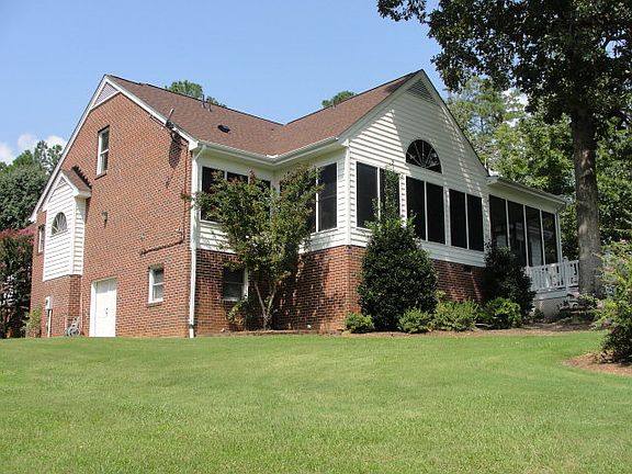 2nd image of 389 Waterside Dr