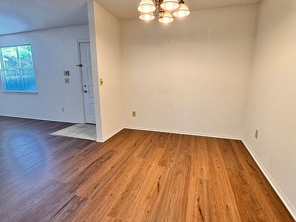 2nd image of 15 Arbor Club Dr Unit 107
