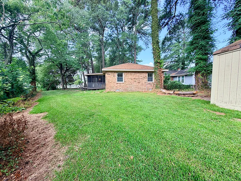 346 W McGinnis Cir — Photo 47