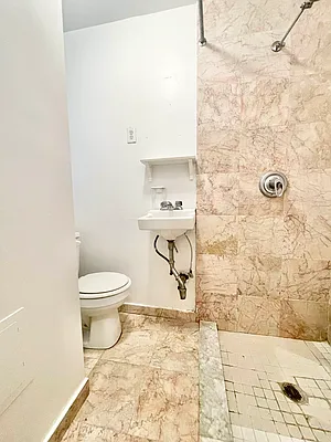 Rented by City Connections Realty | media 19