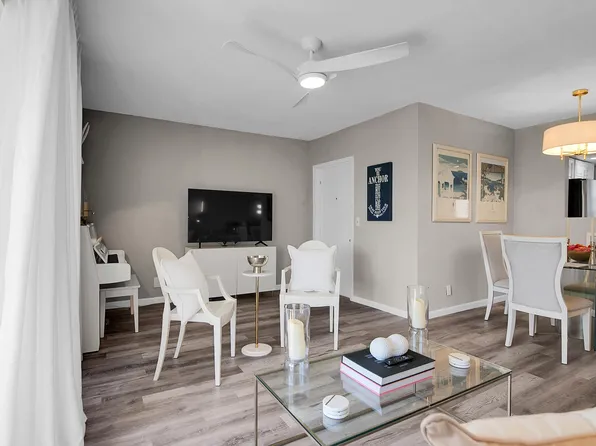 312 NE 17th Avenue #202, Boynton Beach, FL 33435