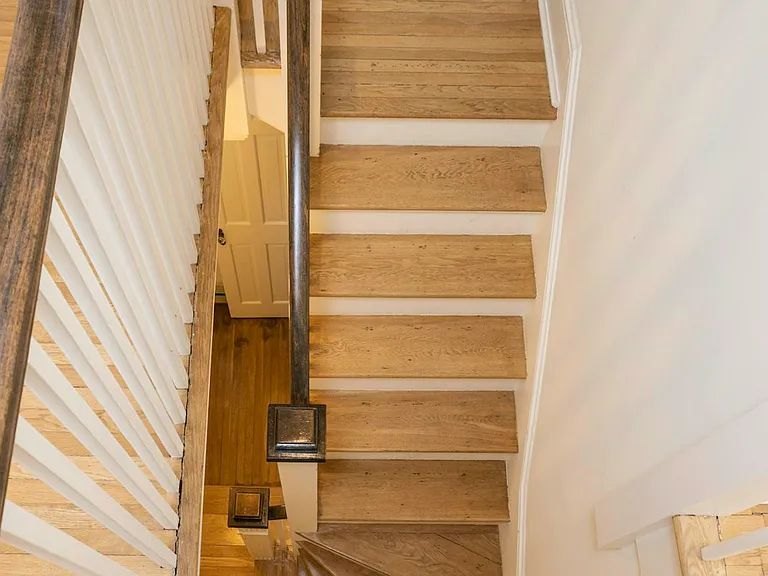 stairs to 2nd floor Sandpiper