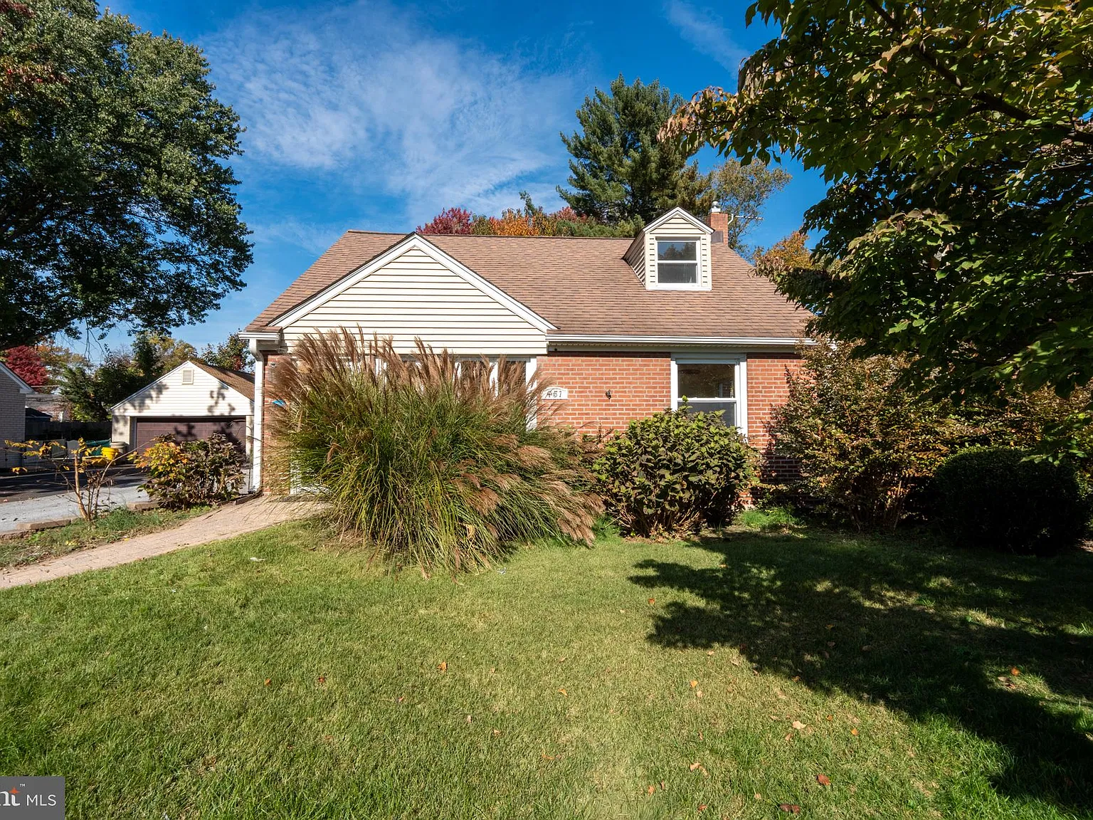 4 bed, 3.0 bath, 1444 sqft, $3,300 — Photo 2