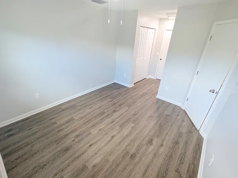3031-3045 Springfield Ln #3043 — Photo 17