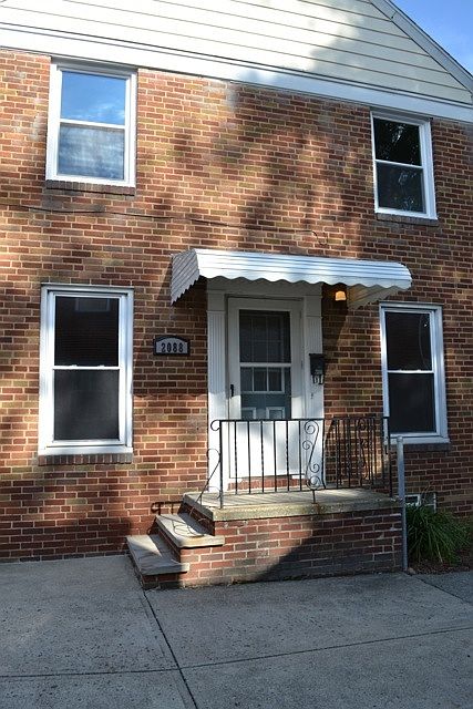 2088 Warren Rd