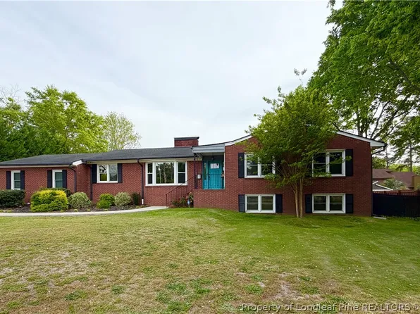 227 Stacy Weaver Dr, Fayetteville, NC 28311