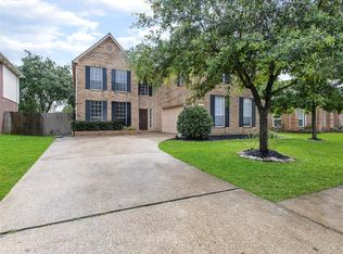 1210 Woodchase Dr, Pearland, TX 77581