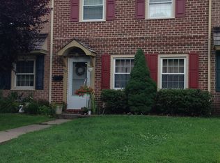 112 Stonegate Vlg, Quakertown, PA 18951