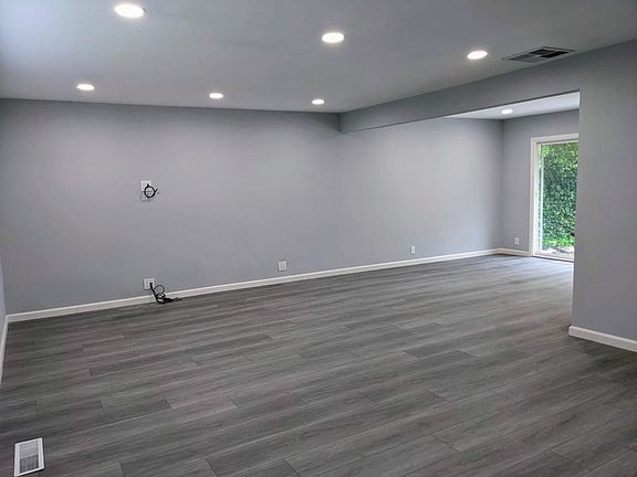 4th image of 11 Patterson Ave
