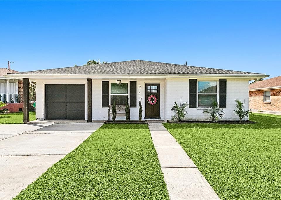 1st image of 2141 Titan St