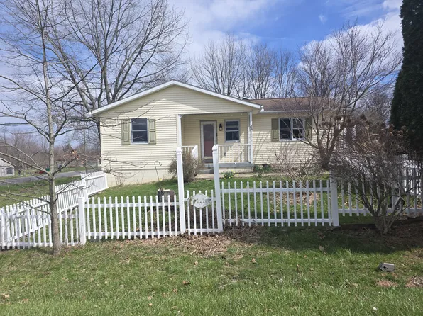 (undisclosed Address), Howard, OH 43028