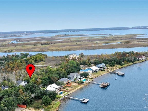 4th image of 3704 Mackey Cove Dr