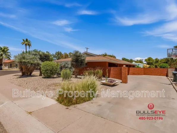 1617 W Flower Cir N, Phoenix, AZ 85015