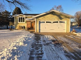 3720 Cedar Creek Ct, Fairmont, MN 56031