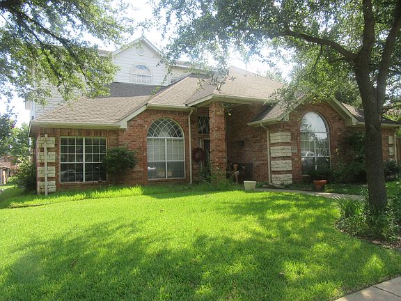 2nd image of 604 Heartland Dr