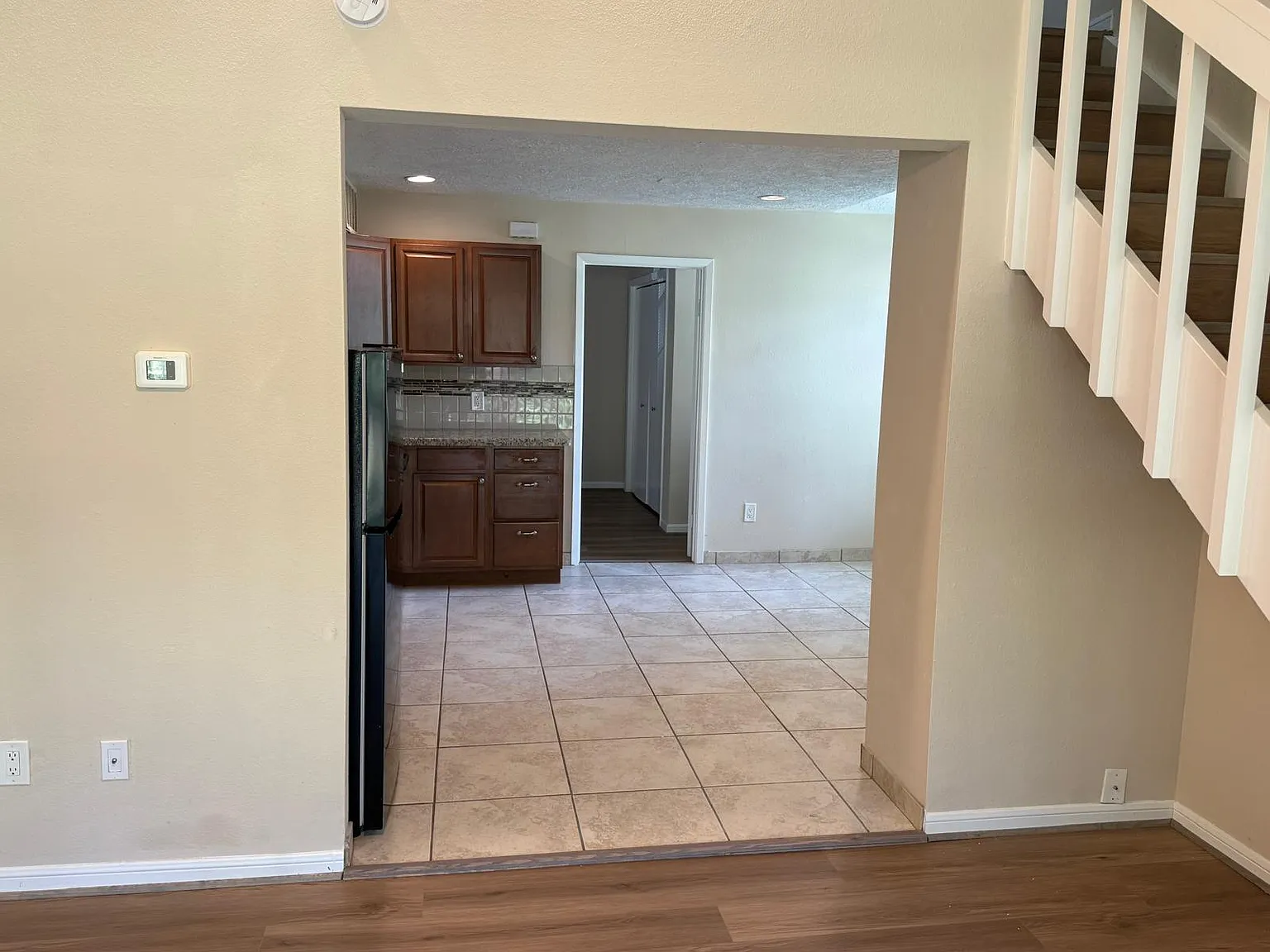 2 bed, 2.0 bath, 896 sqft, $1,300 — Photo 4