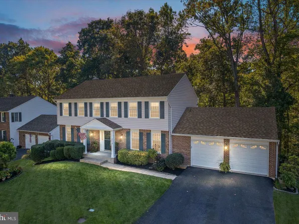 8218 Rushing Creek Dr, Springfield, VA 22153