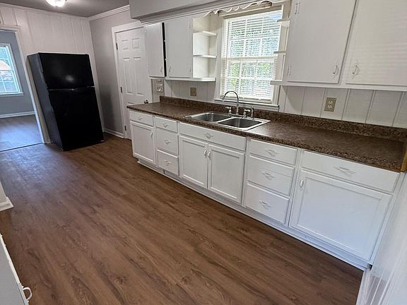 5th image of 2120 Milano Dr