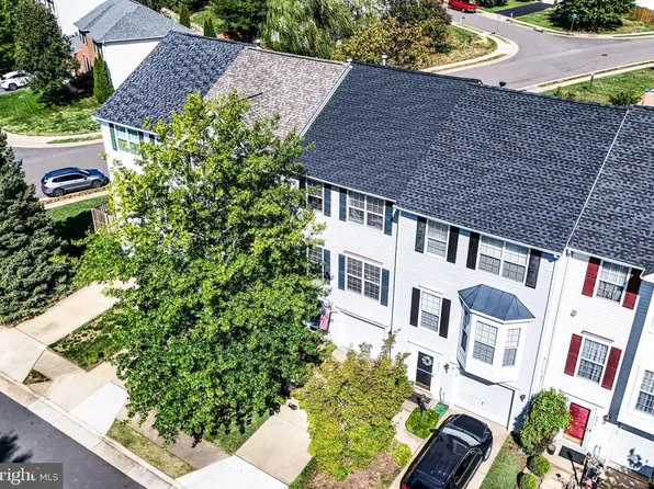 8611 Diver Ct, Bristow, VA 20136