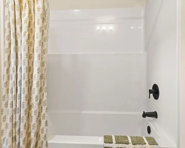 105 Bishop Hollow Rd — Photo 25