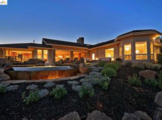 55 Leslyn Ln, Lafayette, CA 94549