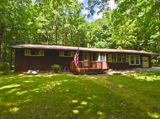 5 Hunter Ln, Albrightsville, PA 18210