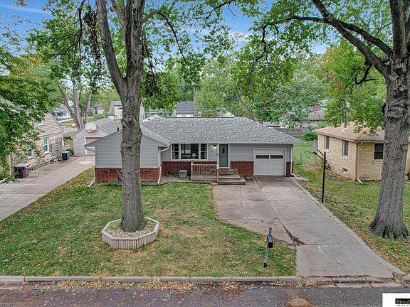 4th image of 1835 S 53rd St