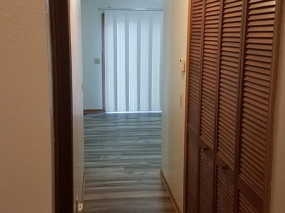 4th image of 1024 Country Creek Ln