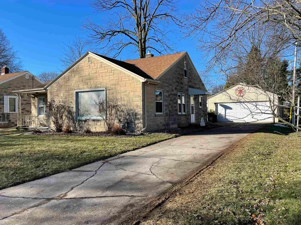 1136 Spence St, Green Bay, WI 54304