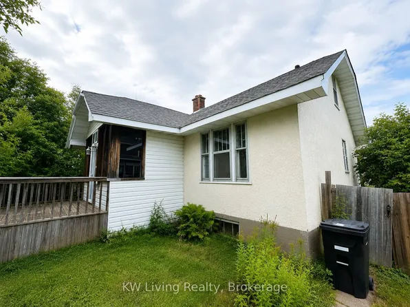 279 Amelia St W, Thunder Bay, ON P7E 4A3