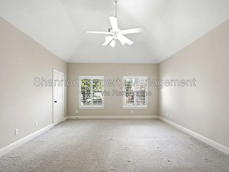 5642 Petty St #A — Photo 15