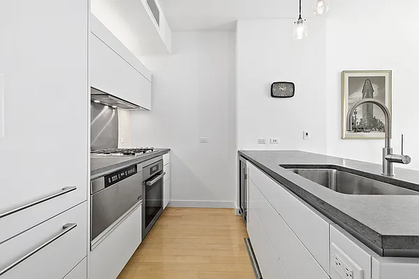Sold by Corcoran | media 3