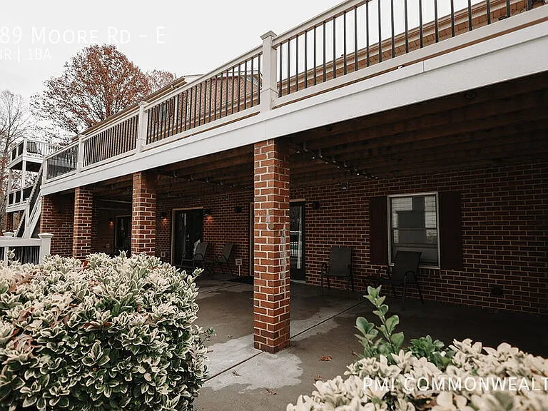 589 Moore Rd #E — Photo 13