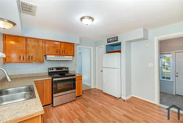 6077 Branch Hill Guinea Pike — Photo 9