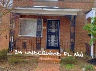 24 Underwood Pl NW, Washington, DC 20012