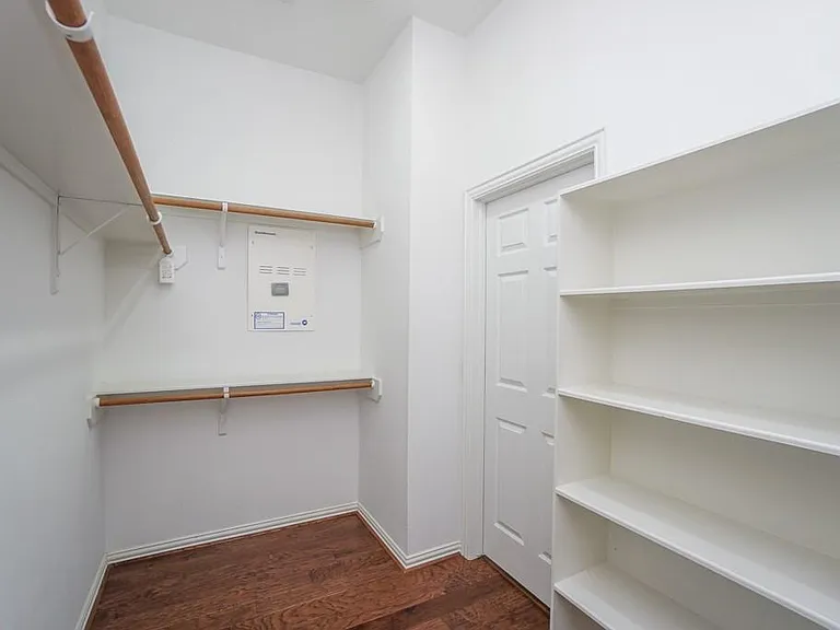 7102 Thistlewood Park Ct — Photo 21
