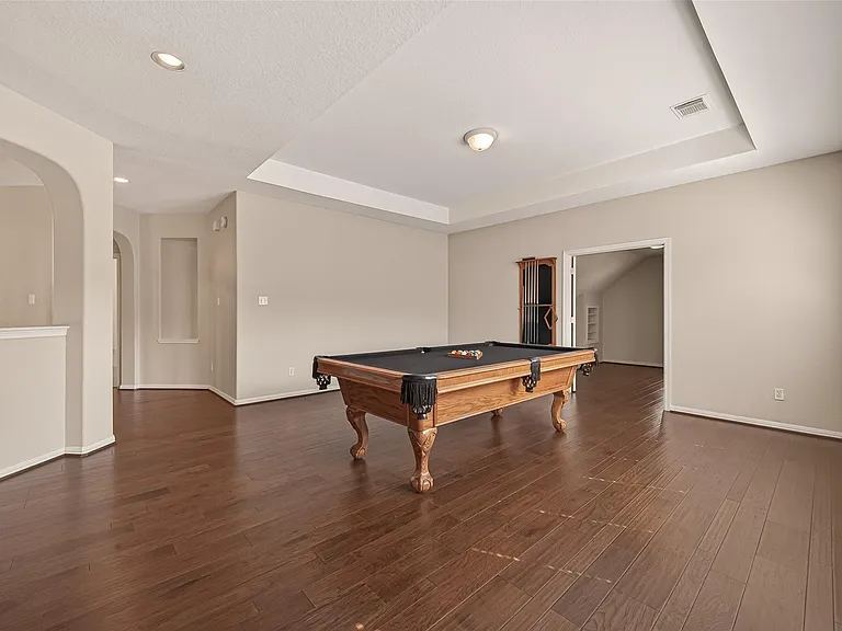 8110 Clearwater Xing — Photo 28