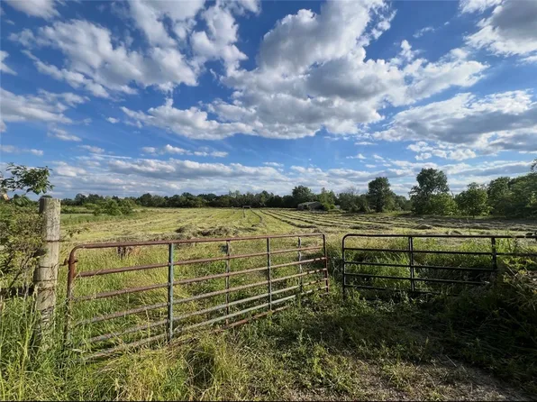 6085 State Route 734, Jamestown, OH 45335