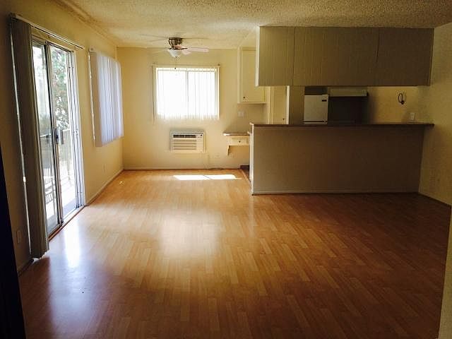 1st image of 519 Glenrock Ave #204