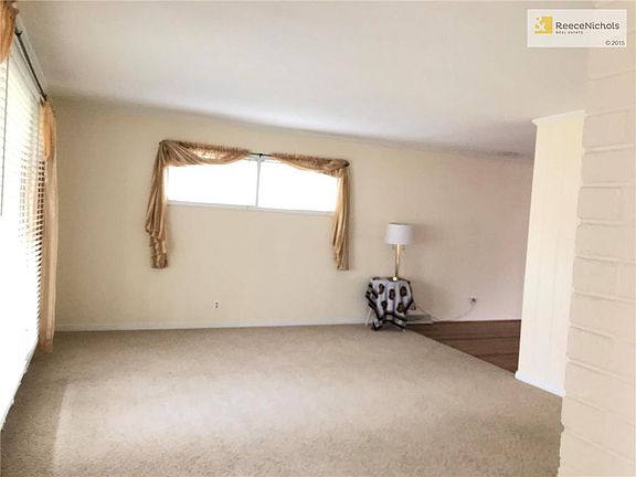 5th image of 3820 W 52nd St