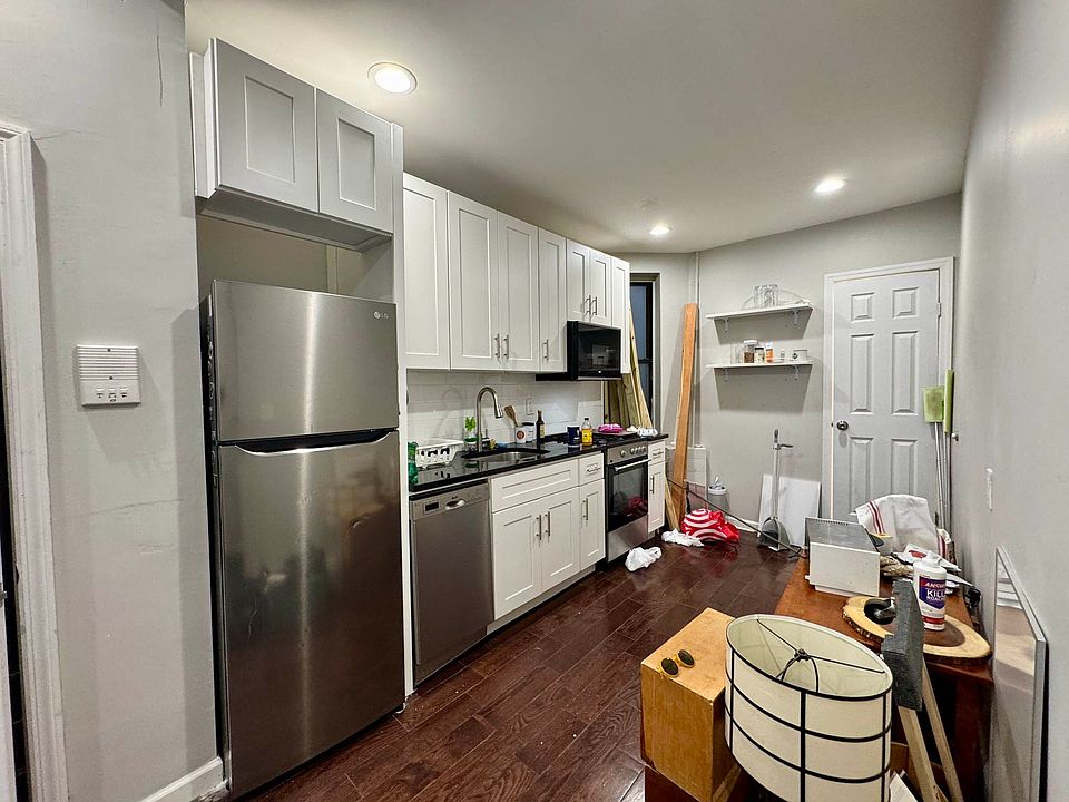 1st image of 274 W 115th St #3D