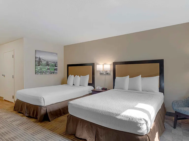 Studio Suite - 2 Full Beds