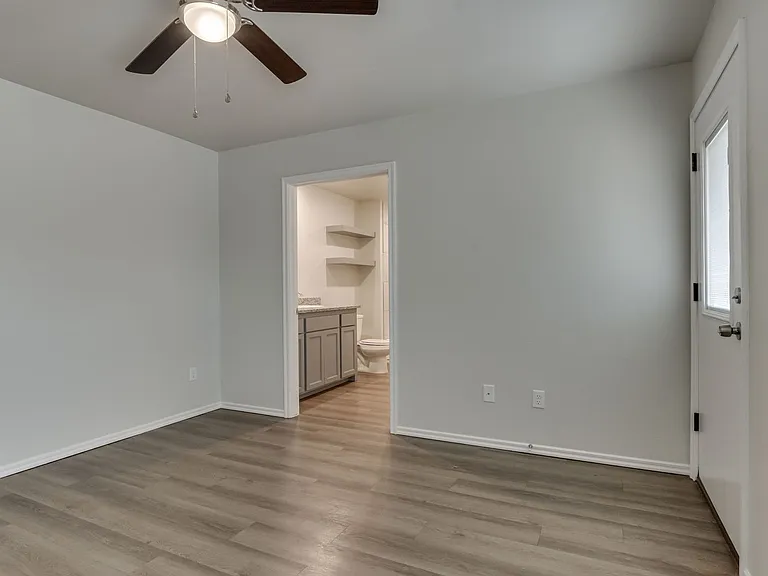 10810 NW 119th Pl — Photo 31
