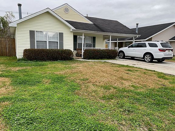 2nd image of 433 Woodfield Blvd
