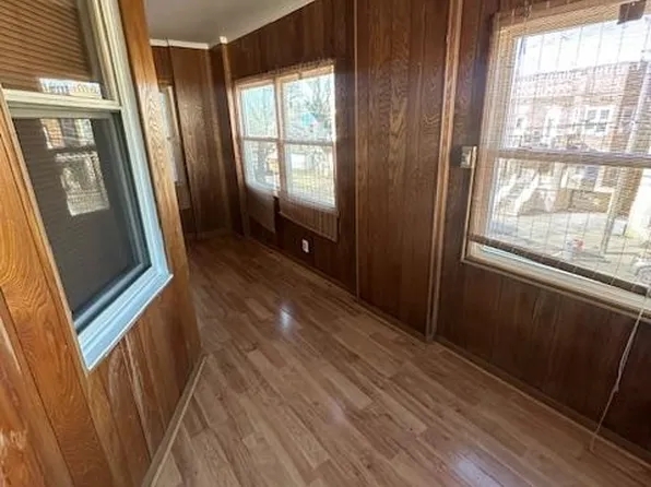 296 Avenue B image 10 of 12