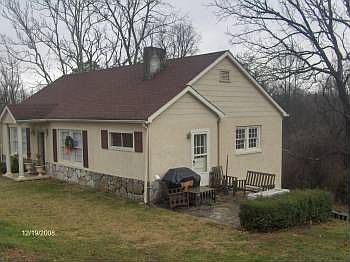 2nd image of 6201 Ridgeview Rd